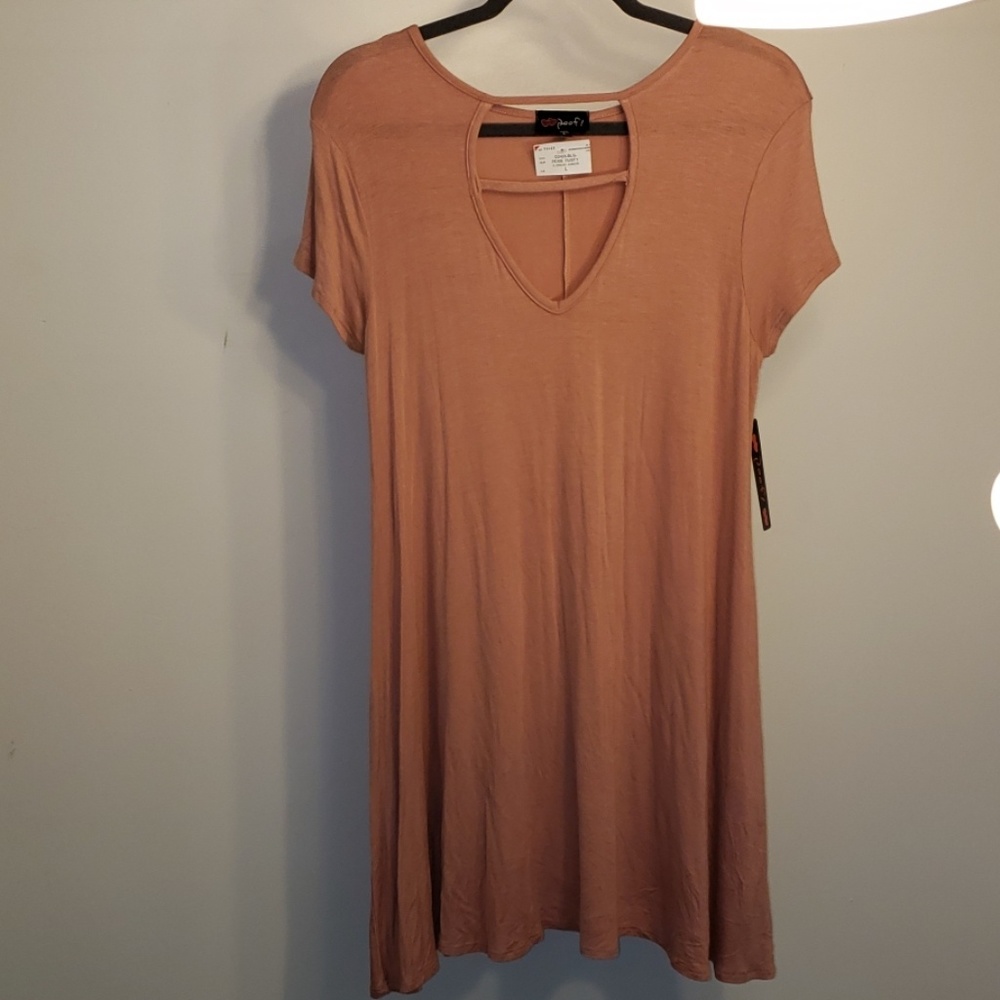 NWT- Poof! Dusty pink v-neck tshirt dress size L